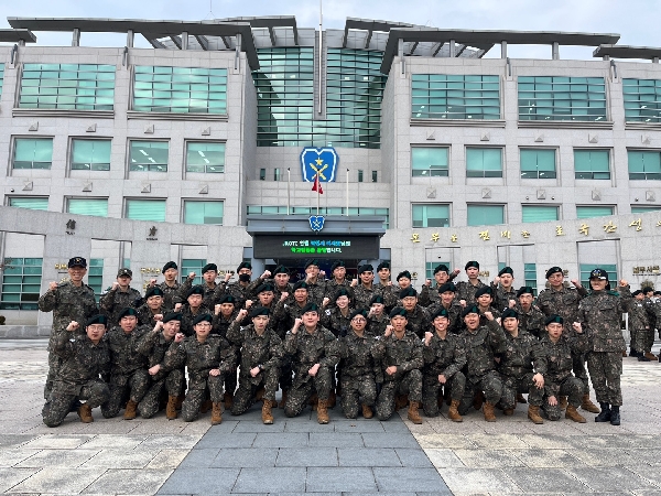 64기 기초 군사 훈련 대표이미지