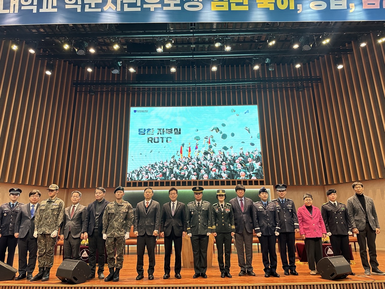 64기 임관식 11번째 첨부파일 이미지