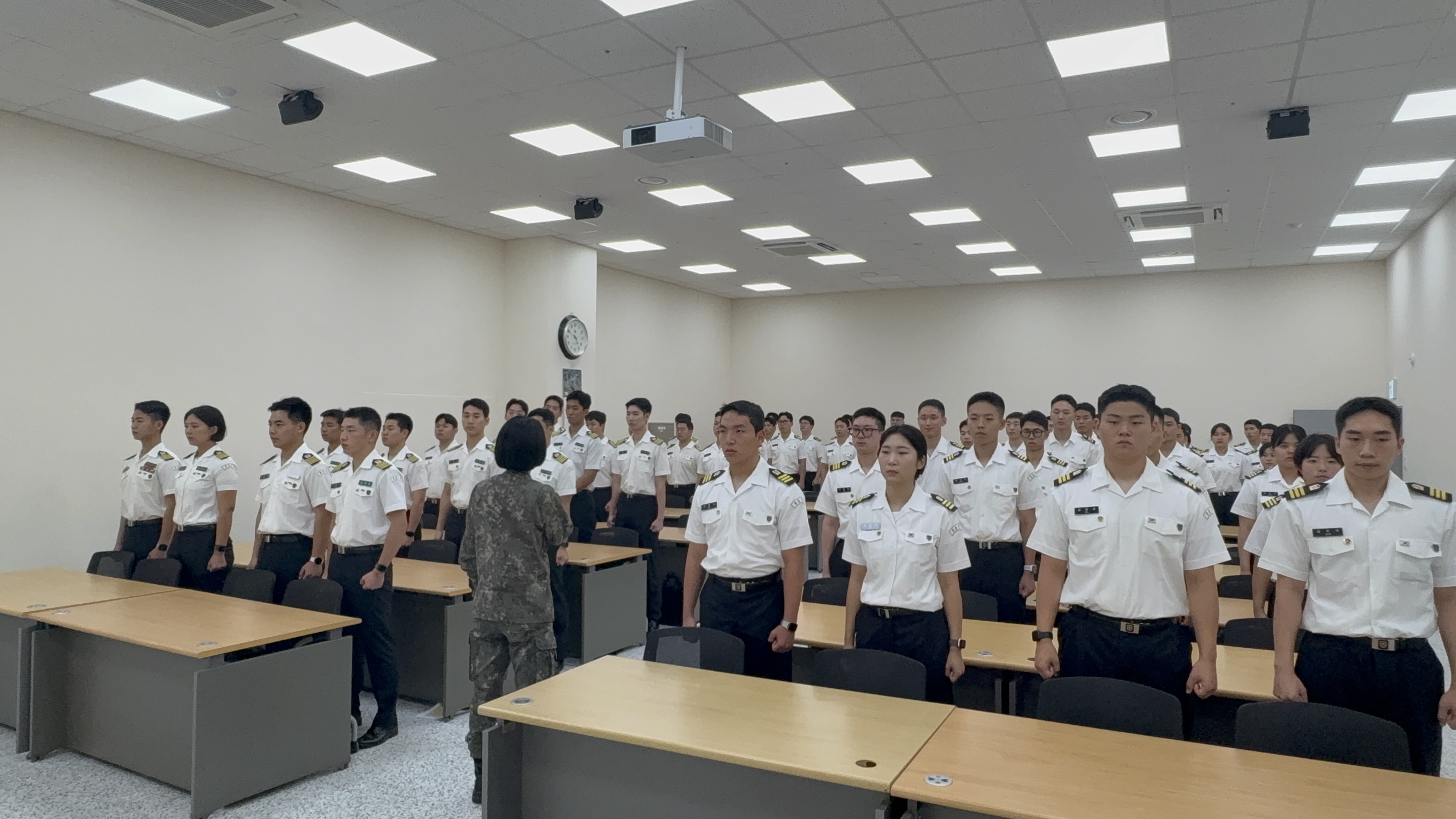 25년도 2학기 임명식 및 상장수여식 4번째 첨부파일 이미지