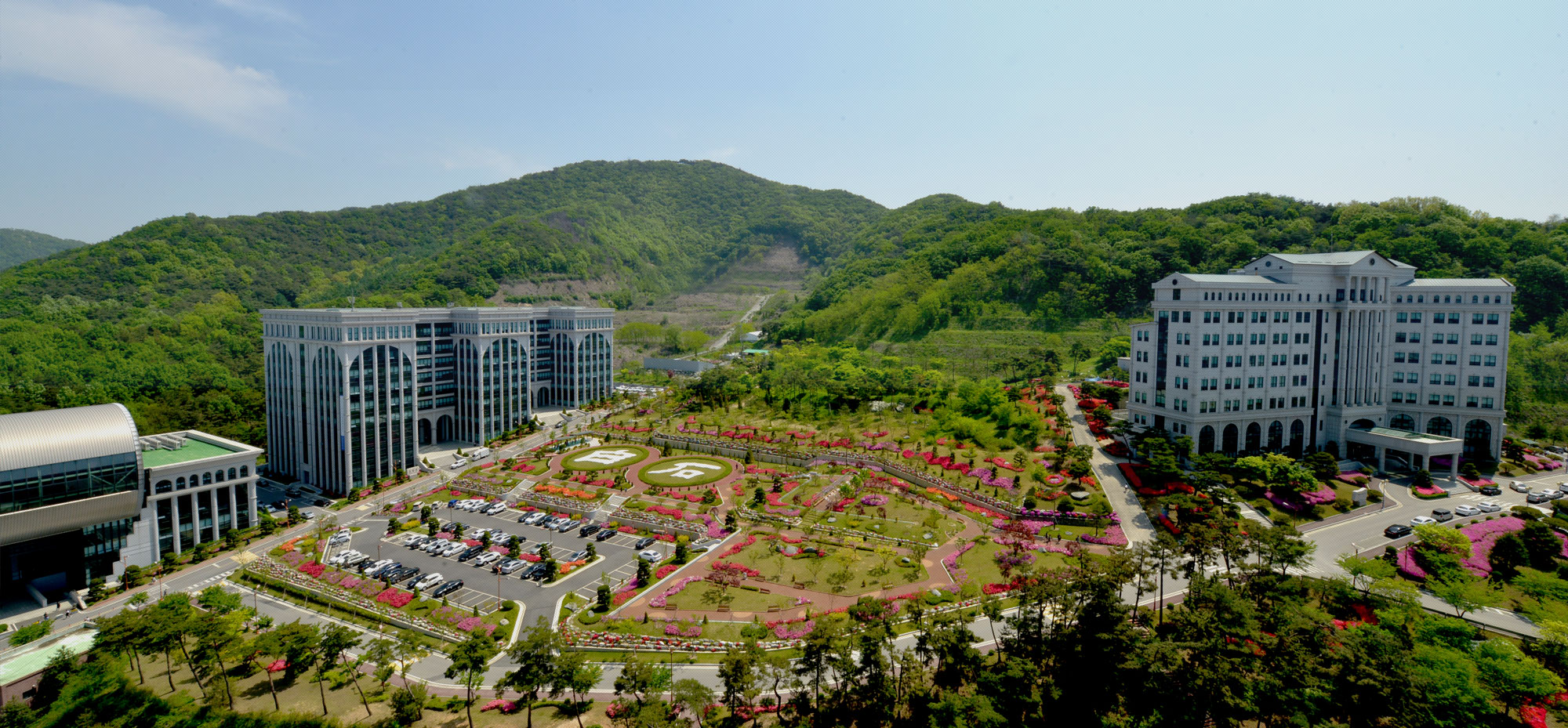 채용안내 메인 이미지2