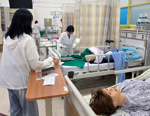 현직 간호사가 후배를 가르친다… 백석대 간호교육의 특별함 대표이미지